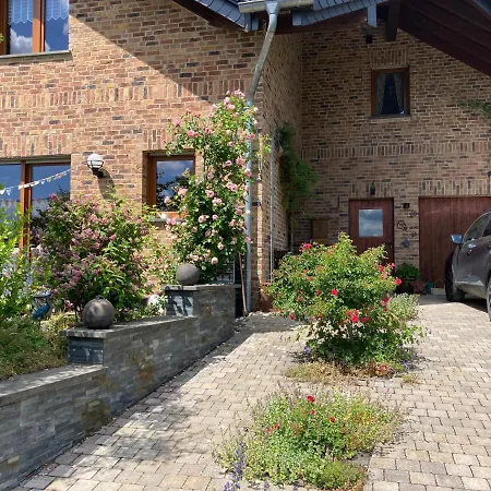 Homestay Belles Fleurs Oberhausen bei Kirn